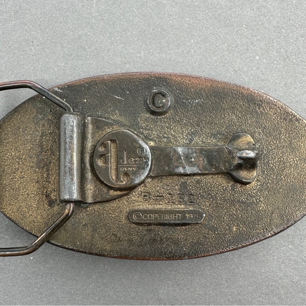 Vintage Oval Deer Belt Buckle - Picture 3 of 5